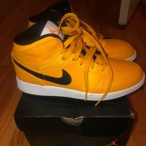 COPY - Nike/ Jordan 1s